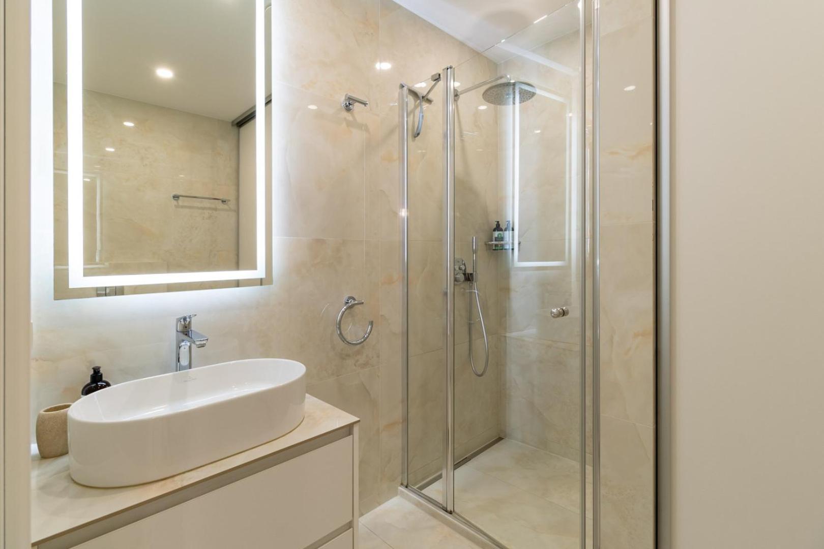 Luxury Central Apartment In Putvinskio Street Kaunas Exteriér fotografie